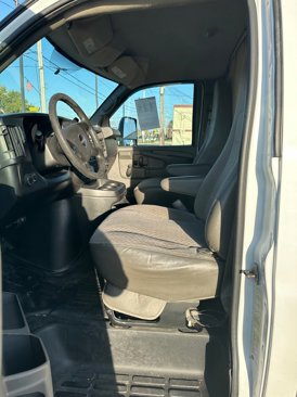 Used 2014 GMC Savana 3500 image 22