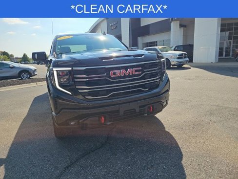 Used 2025 GMC Sierra 1500 AT4 image 4