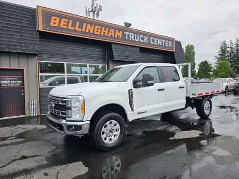 Used 2023 Ford F350 XLT image 1