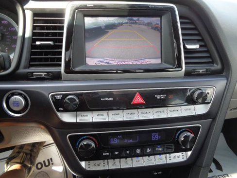 Used 2018 Hyundai Sonata Limited image 39
