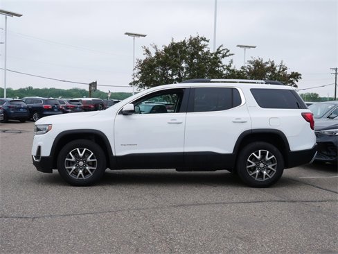 Used 2023 GMC Acadia SLE w/ Driver Convenience Package image 4