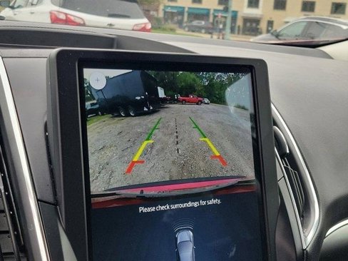 Used 2024 Ford Edge Titanium image 28