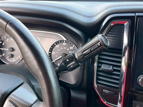 Used 2024 Nissan Titan Platinum Reserve image 17