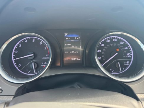 Used 2019 Toyota Camry LE image 17