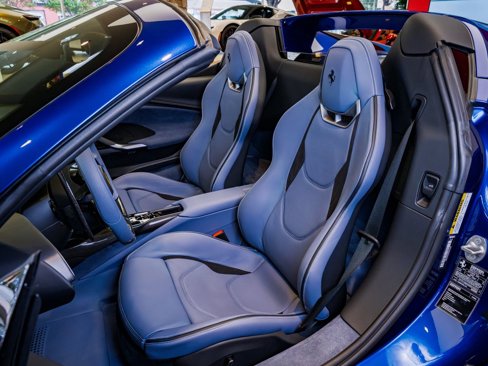 Used 2025 Ferrari 296 GTS image 11