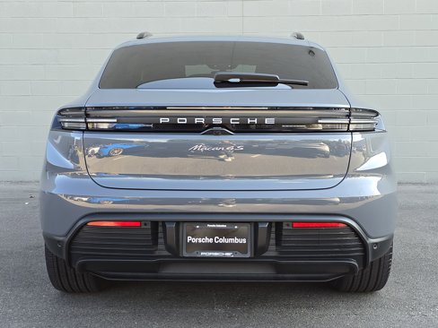New 2025 Porsche Macan 4S Electric image 8