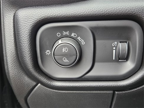 New 2025 RAM 3500 Big Horn image 31