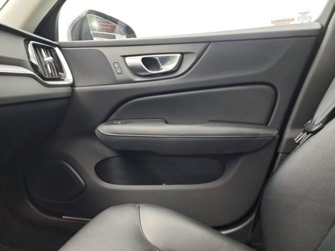 Used 2024 Volvo S60 B5 Core image 31