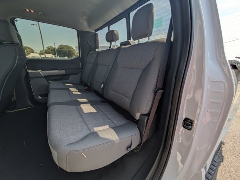 New 2026 Ford F250 4x4 Crew Cab Super Duty image 13