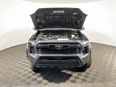 New 2025 Toyota Tacoma TRD Off-Road image 6