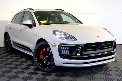 New 2026 Porsche Macan GTS image 9