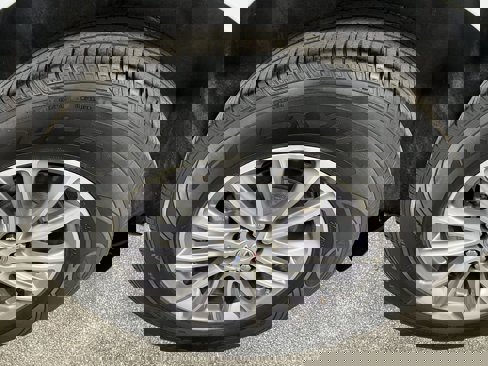 Used 2024 Buick Enclave Premium image 18