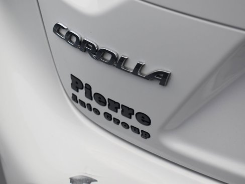 Used 2022 Toyota Corolla LE image 33