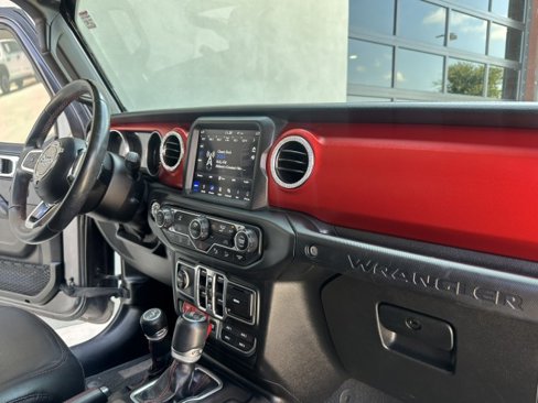 Used 2018 Jeep Wrangler Unlimited Rubicon image 22