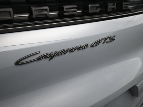 Certified 2025 Porsche Cayenne GTS image 8