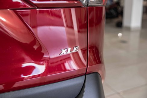 Used 2025 Toyota RAV4 XLE image 16