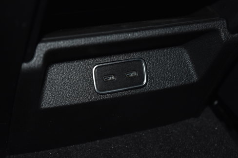 New 2026 Mercedes-Benz GLS 450 4MATIC image 19