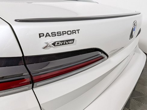 New 2026 BMW 740i xDrive image 5