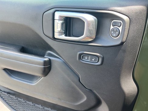 Used 2021 Jeep Wrangler Unlimited Sport image 31