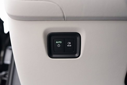 Used 2025 Porsche Cayenne GTS image 61