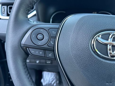 Certified 2025 Toyota RAV4 XLE image 19