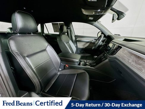 Used 2022 Volkswagen Atlas Cross Sport SE image 28
