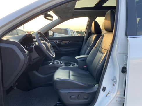 Used 2015 Nissan Rogue SL w/ SL Premium Package image 9