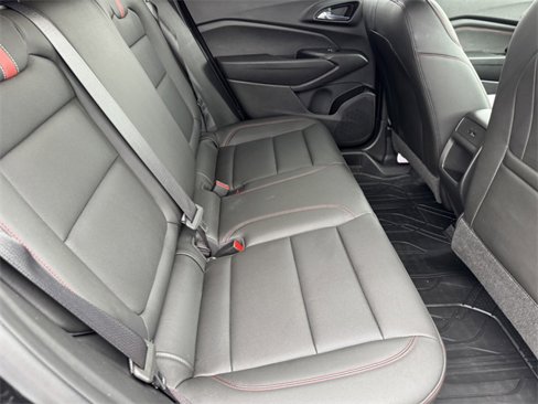 Used 2025 Chevrolet Trax RS w/ Sunroof Package image 7