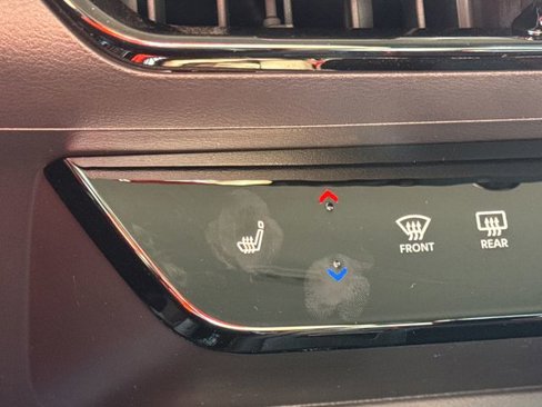 New 2026 Nissan Kicks SR w/ Cold Weather Package image 7