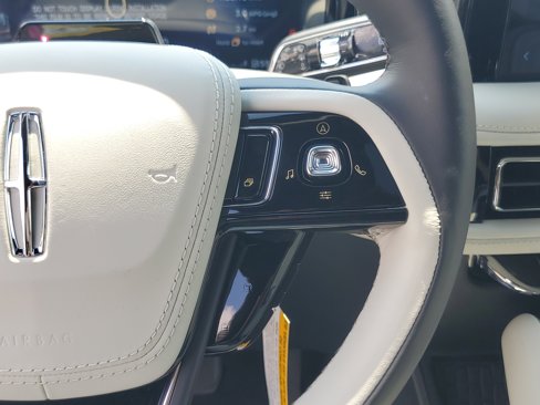 New 2025 Lincoln Aviator Black Label w/ Jet Appearance Package image 18