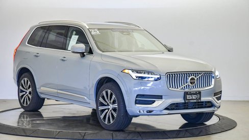 Certified 2025 Volvo XC90 B6 Plus image 6