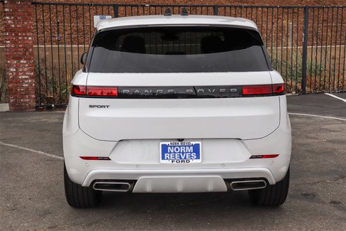 Used 2025 Land Rover Range Rover Sport Dynamic SE image 8