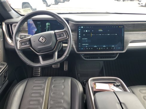 Used 2022 Rivian R1T Launch Edition image 11