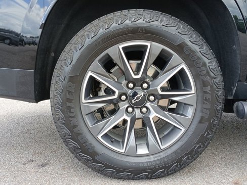 Used 2023 Chevrolet Tahoe Z71 w/ Luxury Package image 34