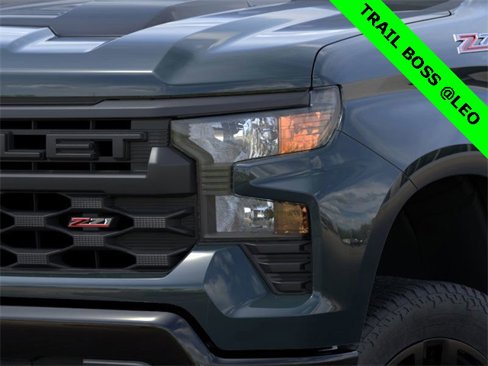 New 2026 Chevrolet Silverado 1500 Custom Trail Boss w/ LPO, Dark Essentials Package image 10