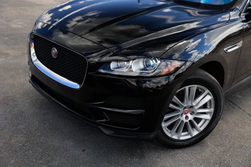 Used 2020 Jaguar F-PACE Prestige image 33