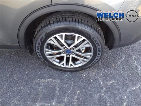 Used 2022 Ford Escape SEL image 8