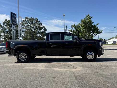 New 2025 GMC Sierra 3500 Denali w/ Denali Reserve Package image 8