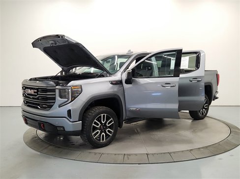 Used 2024 GMC Sierra 1500 AT4 w/ Technology Package image 12