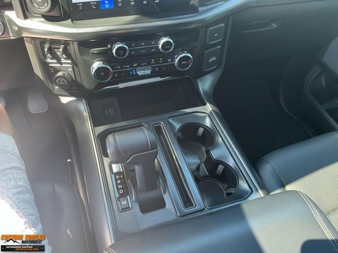 Used 2024 Ford F150 Lariat image 16