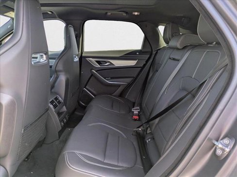 New 2026 Jaguar F-PACE R-Dynamic S image 18