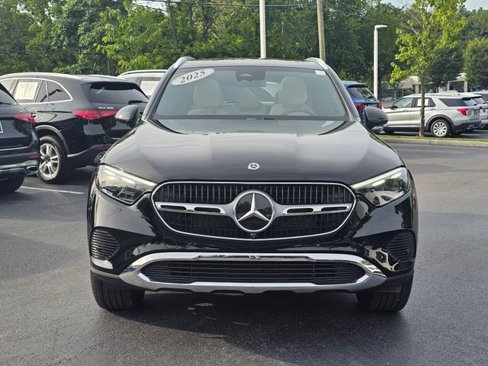 Certified 2025 Mercedes-Benz GLC 300 4MATIC image 4