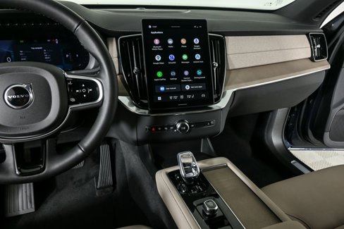 New 2026 Volvo XC90 B6 Plus w/ Protection Package Premier image 13