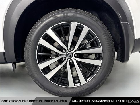New 2025 Nissan Pathfinder Platinum image 34