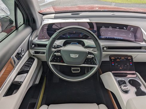 New 2026 Cadillac Vistiq Luxury w/ LPO, Floor Liner Package image 19
