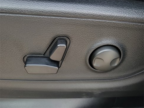 New 2026 RAM 1500 4x4 Crew Cab image 13