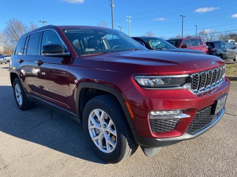 Used 2023 Jeep Grand Cherokee Limited image 1