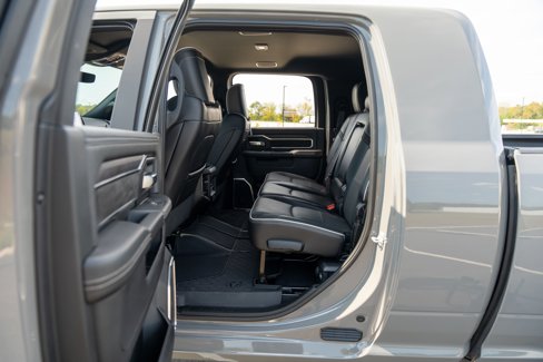Used 2026 RAM 2500 Laramie w/ Night Edition image 38