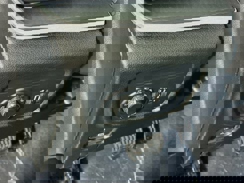 New 2025 Jeep Grand Cherokee L Altitude image 5