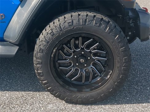 Used 2024 Jeep Gladiator Rubicon image 25